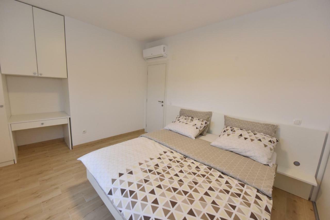 Family Apartments Podsolarsko Sibenik Luaran gambar