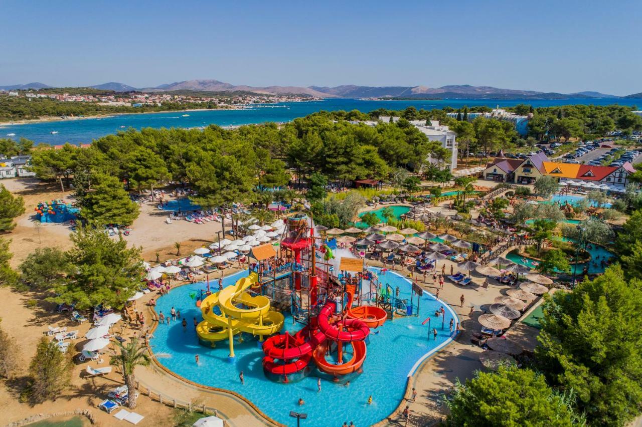 Family Apartments Podsolarsko Sibenik Luaran gambar